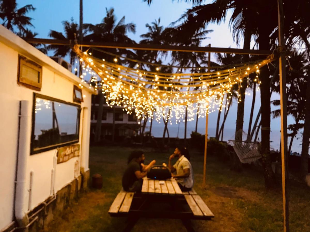 Vibes Beach House Villa Varkala Bagian luar foto