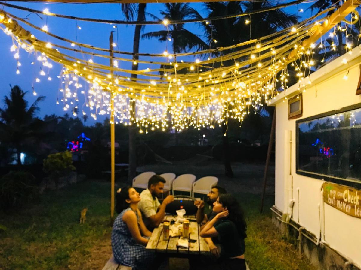 Vibes Beach House Villa Varkala Bagian luar foto