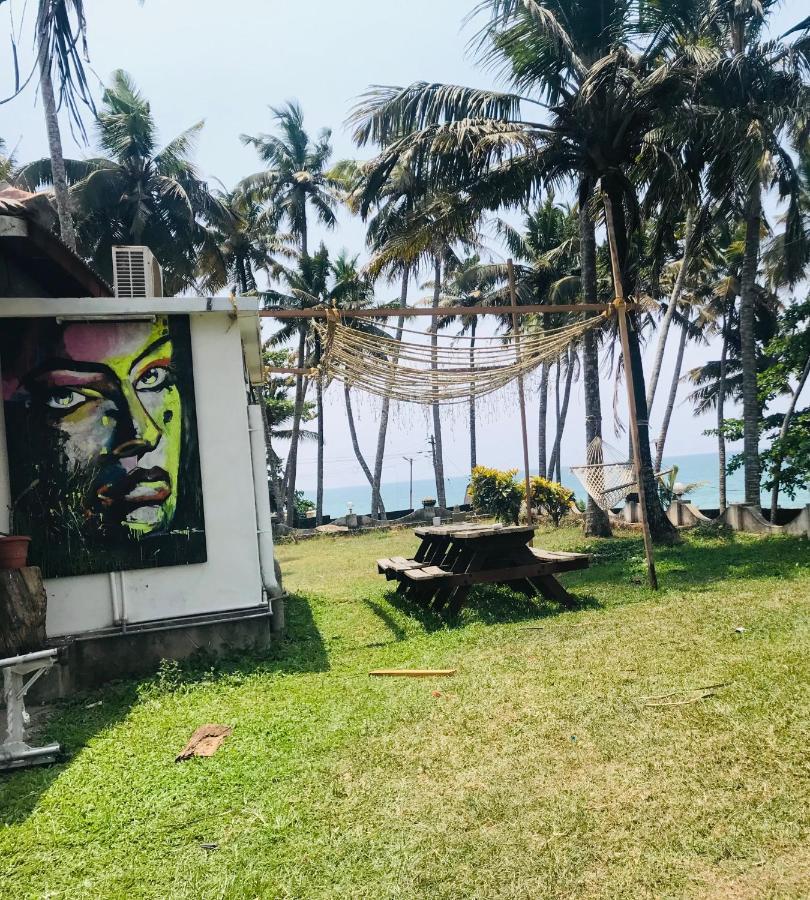 Vibes Beach House Villa Varkala Bagian luar foto