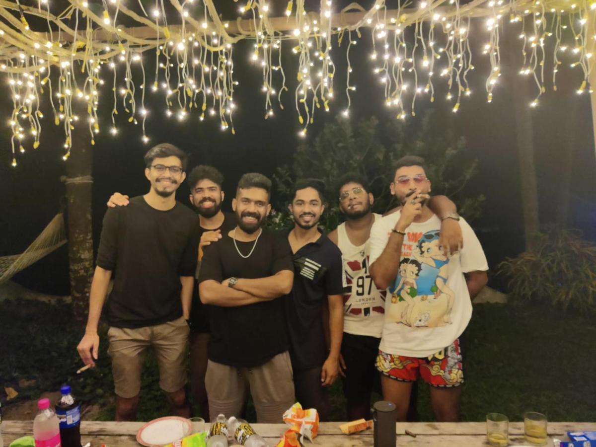 Vibes Beach House Villa Varkala Bagian luar foto